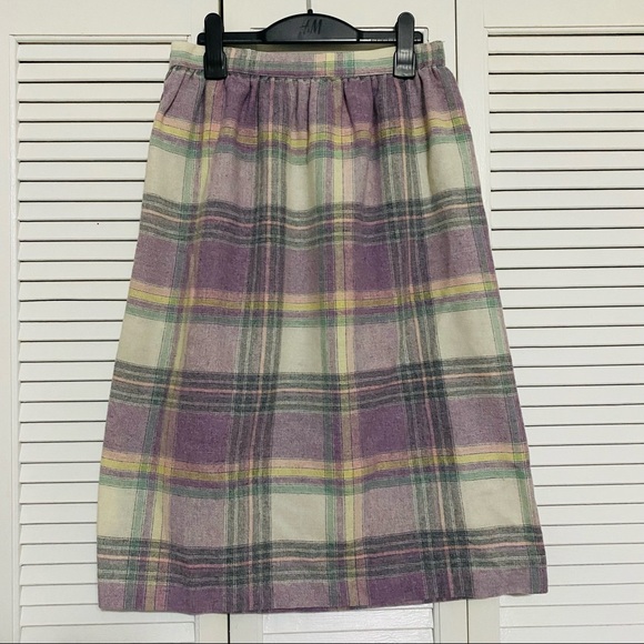 Vintage purple plaid skirt - Picture 3 of 4